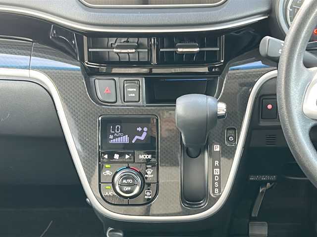 ダイハツ ムーヴ カスタム X LTD SAⅢ 佐賀県 2017(平29)年 5.2万km パールホワイトⅢ ワンオーナー/純正8インチナビ　/バックカメラ　/プリクラッシュ/レーンキープアシスト/オートハイビーム/ドライブレコーダー　/ＥＴＣ　/プッシュスタート/ＬＥＤヘッドライト/フォグライト/純正アルミホイール　　