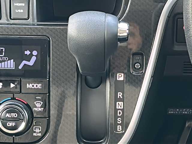 ダイハツ ムーヴ カスタム X LTD SAⅢ 佐賀県 2017(平29)年 5.2万km パールホワイトⅢ ワンオーナー/純正8インチナビ　/バックカメラ　/プリクラッシュ/レーンキープアシスト/オートハイビーム/ドライブレコーダー　/ＥＴＣ　/プッシュスタート/ＬＥＤヘッドライト/フォグライト/純正アルミホイール　　