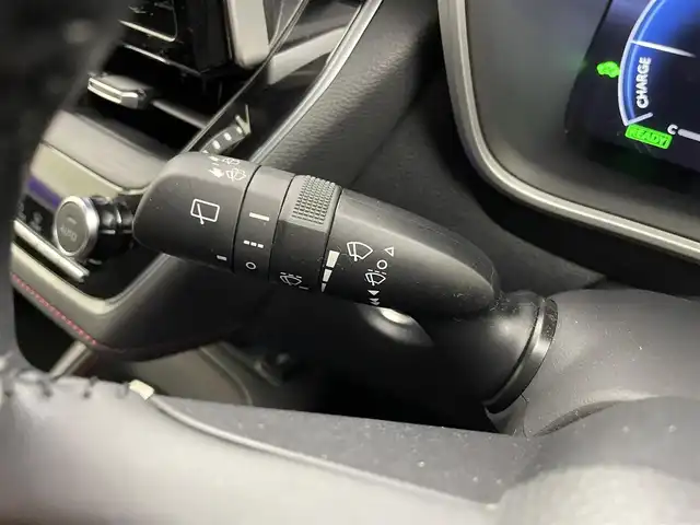トヨタ カローラ スポーツ ハイブリッドG Z 埼玉県 2023(令5)年 1.4万km アティチュードブラックマイカ/プラチナホワイトパールマイカ 純正８インチディスプレイオーディオ　バックカメラ　ビルトインＥＴＣ　セーフティセンス　レーダークルーズコントロール　シートヒーター　ステアリングヒーター　オートハイビーム　ＬＥＤヘッドライト　地デジ