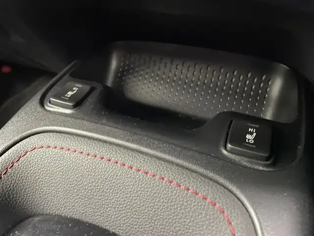 トヨタ カローラ スポーツ ハイブリッドG Z 埼玉県 2023(令5)年 1.4万km アティチュードブラックマイカ/プラチナホワイトパールマイカ 純正８インチディスプレイオーディオ　バックカメラ　ビルトインＥＴＣ　セーフティセンス　レーダークルーズコントロール　シートヒーター　ステアリングヒーター　オートハイビーム　ＬＥＤヘッドライト　地デジ