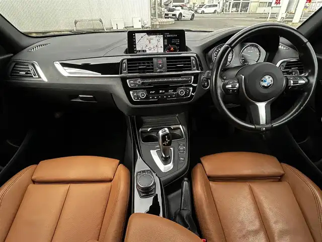 ＢＭＷ １１８ｉ Mスポーツ エディションシャドー 福島県 2017(平29)年 5.2万km サファイアブラックP 純正ナビゲーション/【CD/DVD/USB/BT】/バックカメラ/ETC/前席シートヒーター/前車接近警告機能/衝突回避・被害軽減ブレーキ/レーンディパーチャーウォーニング/クルーズコントロール/アイドリングストップ/純正フロアマット