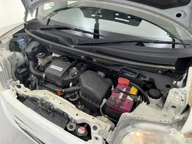 ホンダ Ｎ ＢＯＸ G Lパッケージ 滋賀県 2014(平26)年 6.1万km プレミアムホワイトパール 純正8インチナビ/【Bluetooth/CD/DVD/フルセグTV】/バックカメラ/片側パワースライドドア/HIDヘッドライト/オートライト/プッシュスタート/スマートキー