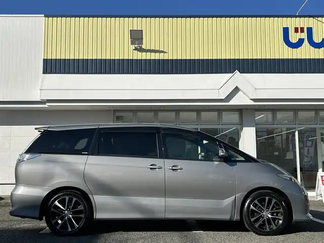 トヨタ エスティマ アエラス 京都府 2013(平25)年 10.5万km アイスチタニウムマイカメタリック (株)IDOMが運営する【じしゃロン伏見店】の自社ローン専用車両になりますこちらは現金またはオートローンご利用時の価格です。自社ローンご希望の方は別途その旨お申付け下さい/純正HDDナビ/フルセグテレビ/バック、サイドカメラ/BT/CD/DVD/VTR/USB/SD/クルーズコントロール/両側パワースライドドア/後席フリップダウンモニター/ETC/スマートキー/ドアバイザー/本革巻ステアリング