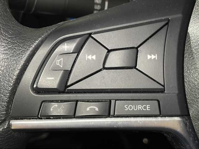 日産 ノート e－パワー X 広島県 2018(平30)年 5万km ブリリアントホワイトパール 純正ナビ　/アラウンドビューモニター　/フルセグ　/デジタルルームミラー　/オートハイビーム　/衝突軽減ブレーキ　/レーンキープアシスト　/オートライト　/ドライブレコーダー　/スマートキー　/アイドリングストップ/純正15インチアルミホイール/エアバック（運転席/助手席）