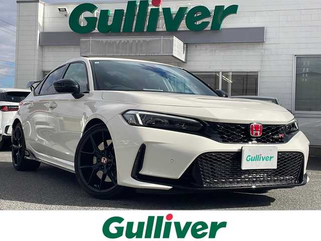 ホンダ シビック タイプR 三重県 2025(令7)年 0.2万km チャンピオンシップホワイト ホンダセンシング/・衝突軽減ブレーキ/・路外逸脱抑制機能/・車線維持支援システム/・先行者発進お知らせ機能/・標識認識機能/・ブラインドスポットインフォメーション/・パーキングセンサーシステム/・歩行者事故低減ステアリング/・アダプティブクルーズコントロール/・近距離衝突軽減ブレーキ/・オートハイビーム/・後退出庫サポート/ドライブモードスイッチ/＋Rモードスイッチ/1オーナー/ホンダコネクトディスプレイ/【ナビ/フルセグ/Bluetooth/USB/スマホ連携機能】/バックカメラ/ビルトインETC2.0/オートライト/フルLEDヘッドランプ/265/30R19インチ純正AW/プッシュスタート/スマートキー/スペアキー/純正フロアマット