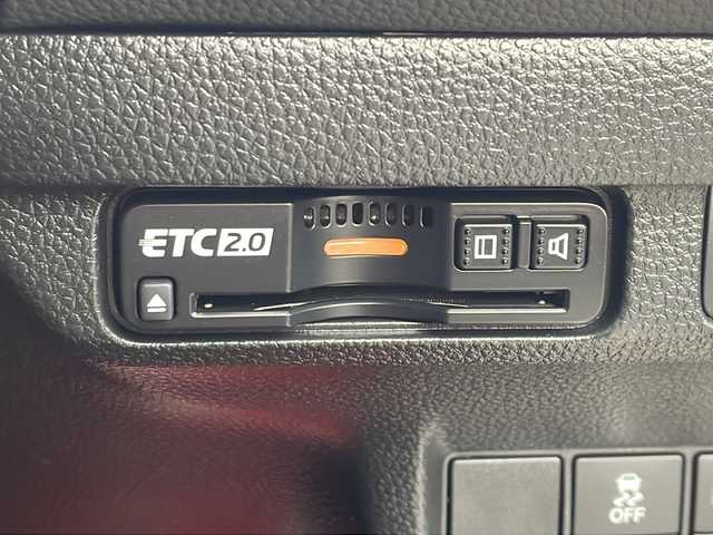 ホンダ シビック タイプR 三重県 2025(令7)年 0.2万km チャンピオンシップホワイト ホンダセンシング/・衝突軽減ブレーキ/・路外逸脱抑制機能/・車線維持支援システム/・先行者発進お知らせ機能/・標識認識機能/・ブラインドスポットインフォメーション/・パーキングセンサーシステム/・歩行者事故低減ステアリング/・アダプティブクルーズコントロール/・近距離衝突軽減ブレーキ/・オートハイビーム/・後退出庫サポート/ドライブモードスイッチ/＋Rモードスイッチ/1オーナー/ホンダコネクトディスプレイ/【ナビ/フルセグ/Bluetooth/USB/スマホ連携機能】/バックカメラ/ビルトインETC2.0/オートライト/フルLEDヘッドランプ/265/30R19インチ純正AW/プッシュスタート/スマートキー/スペアキー/純正フロアマット