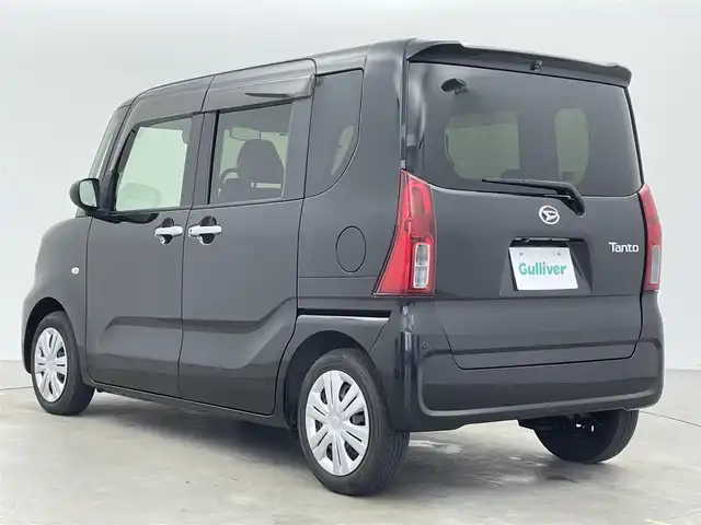 ダイハツ タント X 富山県 2022(令4)年 1.4万km ブラックマイカメタリック 純正ディスプレイオーディオ（AM/FM/DVD/BT/USB）/バックカメラ/片側パワースライドドア/D/N席シートヒーター/衝突被害軽減システム/コーナーセンサー/横滑り防止装置/アイドリングストップ/オートLEDライト/純正フロアマット/ステアリングスイッチ/スマートキー