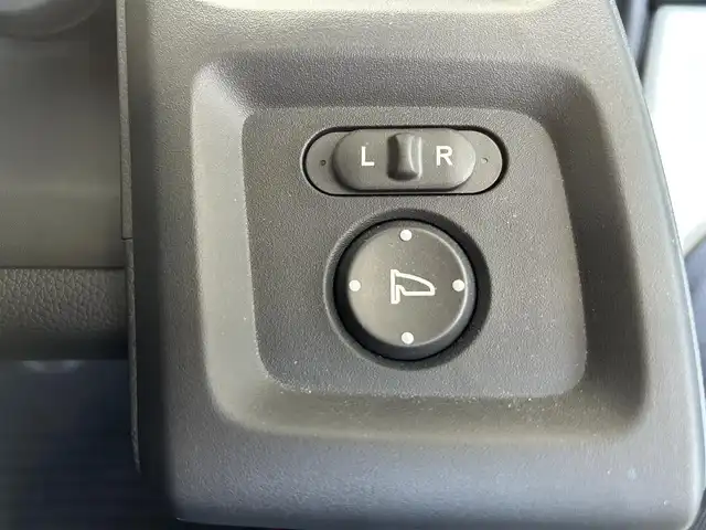 ホンダ Ｓ６６０ α 特別仕様車ブルーノレザーED 長崎県 2018(平30)年 1.2万km プレミアムスターホワイトP ワンオーナー車両/純正ディスプレイオーディオ（AM、FM、ハンズフリー）/バックカメラ/プッシュスタート/6MT/HDMI/革巻きステアリング/ステアリングリモコン/電動調整ミラー/茶革ハーフレザーシート/クルーズコントロール/オートライト/横滑り防止機能/ETC/無限フロアマット/無限ハードトップ/ソフトトップ（車載）/HKSマフラー/純正マフラー（車載）/スペアキー/取扱説明書/保証書