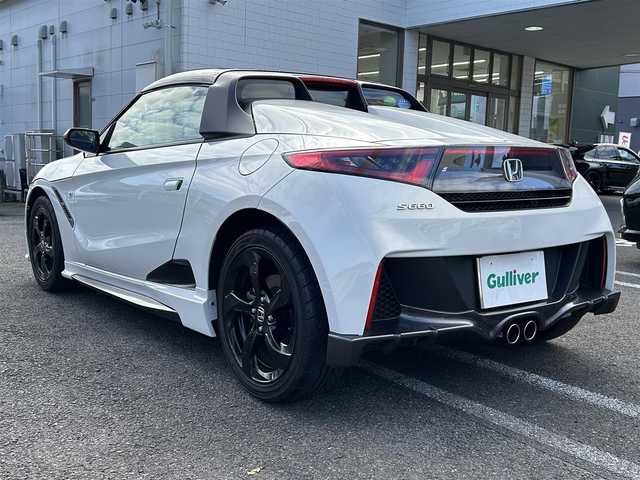 ホンダ Ｓ６６０ α 特別仕様車ブルーノレザーED 長崎県 2018(平30)年 1.2万km プレミアムスターホワイトP ワンオーナー車両/純正ディスプレイオーディオ（AM、FM、ハンズフリー）/バックカメラ/プッシュスタート/6MT/HDMI/革巻きステアリング/ステアリングリモコン/電動調整ミラー/茶革ハーフレザーシート/クルーズコントロール/オートライト/横滑り防止機能/ETC/無限フロアマット/無限ハードトップ/ソフトトップ（車載）/HKSマフラー/純正マフラー（車載）/スペアキー/取扱説明書/保証書
