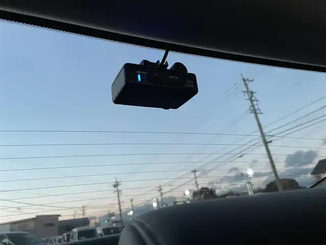 ホンダ インサイト EX 愛知県 2019(平31)年 8.9万km モダンスティールM ＲＳ－Ｒ車高調/レオンハルト１９インチアルミ/バックカメラ/ドライブレコーダー/純正ＳＤナビ/Ｂｌｕｅｔｏｏｔｈ/アダプティブクルーズコントロール/パドルシフト/前席パワーシート/前席シートヒーター/コーナーセンサー/ＥＴＣ