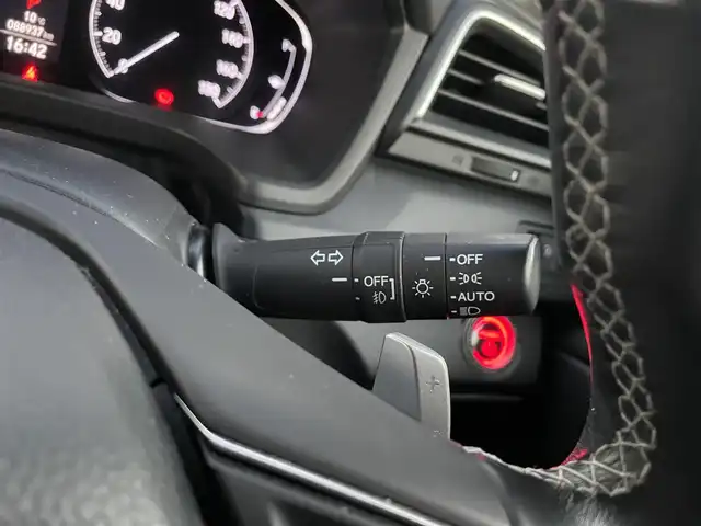 ホンダ インサイト EX 愛知県 2019(平31)年 8.9万km モダンスティールM ＲＳ－Ｒ車高調/レオンハルト１９インチアルミ/バックカメラ/ドライブレコーダー/純正ＳＤナビ/Ｂｌｕｅｔｏｏｔｈ/アダプティブクルーズコントロール/パドルシフト/前席パワーシート/前席シートヒーター/コーナーセンサー/ＥＴＣ