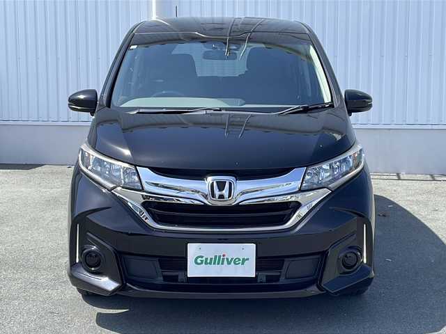 ホンダ フリード G ホンダセンシング 三重県 2018(平30)年 11.6万km プレミアムスパークルブラックパール プッシュスタート/スマートキー×2/純正ホイールカバー/CMBS(突進軽減ブレーキ)/ACC(クルーズコントロール)/先行車発進お知らせ/路外逸脱抑制システム/レーンキープアシスト/標識認識機能/ステアリングスイッチ/前方ドライブレコーダー/純正SDナビ(AM/FM/CD/DVD/TV/BT)/フルセグTV/バックカメラ/両側パワースライドドア/ビルトインETC/ワイパーデアイサー/電動格納ミラー/ロールサンシェード/ウィンカーミラー/保証書/ワンオーナー