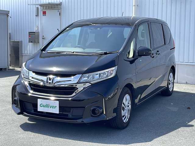ホンダ フリード G ホンダセンシング 三重県 2018(平30)年 11.6万km プレミアムスパークルブラックパール プッシュスタート/スマートキー×2/純正ホイールカバー/CMBS(突進軽減ブレーキ)/ACC(クルーズコントロール)/先行車発進お知らせ/路外逸脱抑制システム/レーンキープアシスト/標識認識機能/ステアリングスイッチ/前方ドライブレコーダー/純正SDナビ(AM/FM/CD/DVD/TV/BT)/フルセグTV/バックカメラ/両側パワースライドドア/ビルトインETC/ワイパーデアイサー/電動格納ミラー/ロールサンシェード/ウィンカーミラー/保証書/ワンオーナー