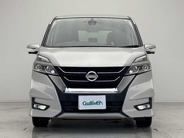 日産 セレナ ハイウェイスター Vセレクション 愛知県 2017(平29)年 4.6万km ブリリアントシルバー プロパイロット/衝突被害軽減ブレーキ/純正9インチSDナビ/フリップダウンモニター/全方位カメラ/両側パワースライドドア/レーダークルーズコントロール/フルセグTV/CD DVD/Bluetooth/バックカメラ/イージーオープン機能/コーナーセンサー/純正アルミホイール/LEDヘッドライト/インテリジェントミラー/リアオートエアコン/ドライブレコーダー/ETC/ステアリングスイッチ/スマートキー/プッシュスタート