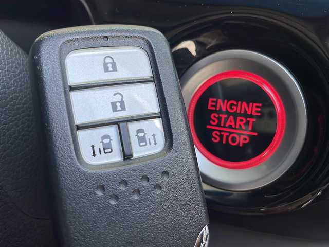 ホンダ フリード G ホンダセンシング 愛知県 2018(平30)年 4.2万km モダンスティールM 衝突軽減システム/オーディオ/両側パワースライドドア/クルーズコントロール/バックカメラ/Bluetooth/アイドリングストップ/横滑り防止装置/ステアリングスイッチ/スマートキー/プッシュスタート