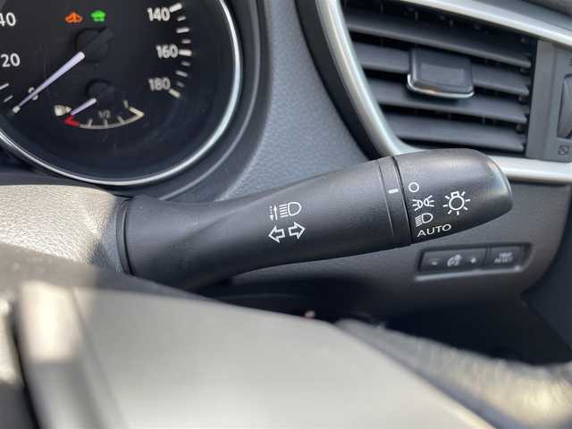 日産 エクストレイル ハイブリッド 20X エマージェンシーブレーキ 岩手県 2016(平28)年 9.2万km ブリリアントホワイトパール (株)IDOMが運営する【じしゃロン盛岡店】の自社ローン専用車両になります/こちらは現金またはオートローンご利用時の価格です。自社ローンご希望の方は別途その旨お申付け下さい/エマージェンシーブレーキ/レーダークルーズコントロール/アラウンドビューモニター/純正ナビ/CD/DVD/フルセグ/Bluetooth/カプロンシート/シートヒーター/プッシュスタート /スマートキー/スペアキー/LEDヘッドライト/オートライト/フォグライト /革巻きステアリング/ステアリングスイッチ/ETC