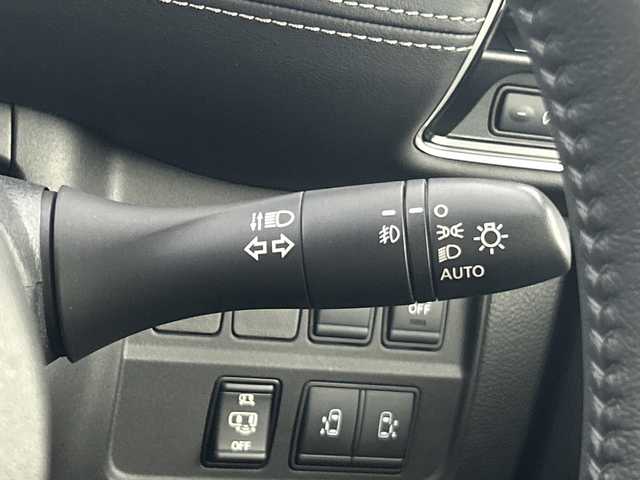 日産 セレナ ハイウェイスター Vセレクション 愛知県 2018(平30)年 3.8万km ナイトベールパープル 禁煙車/純正9インチナビ/（CD/DVD/Bluetooth/Blu-ray/フルセグTV）/フリップダウンモニター/全方位カメラ/衝突軽減ブレーキ/レーンキープアシスト/パーキングアシスト/クリアランスソナー/クルーズコントロール/ETC/ドライブレコーダー/両側パワースライドドア/アイドリングストップ/スマートキー/スペアキー有/LEDヘッドライト/フロントフォグライト/純正16インチアルミホイール/横滑り防止装置