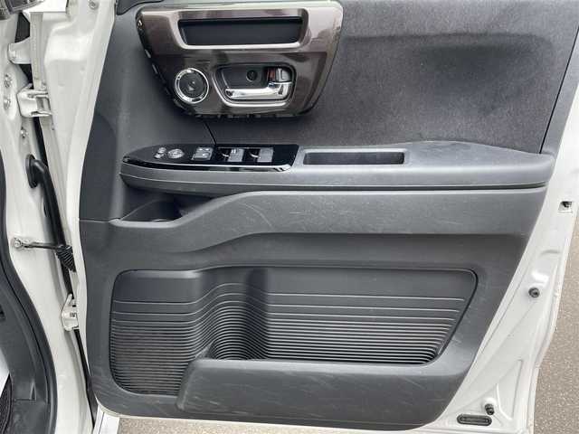 ホンダ Ｎ ＢＯＸ カスタム G L ホンダセンシング 宮城県 2018(平30)年 10.9万km プラチナホワイトパール (株)IDOMが運営する【じしゃロン仙台店】の自社ローン専用車両になりますこちらは現金またはオートローンご利用時の価格です。自社ローンご希望の方は別途その旨お申付け下さい/両側パワスラ/SDナビ/フルセグ/Bluetooth/バックカメラ/ビルトインETC/クルコン/レーンキープアシスト/ブレーキアシスト/LEDヘッドライト