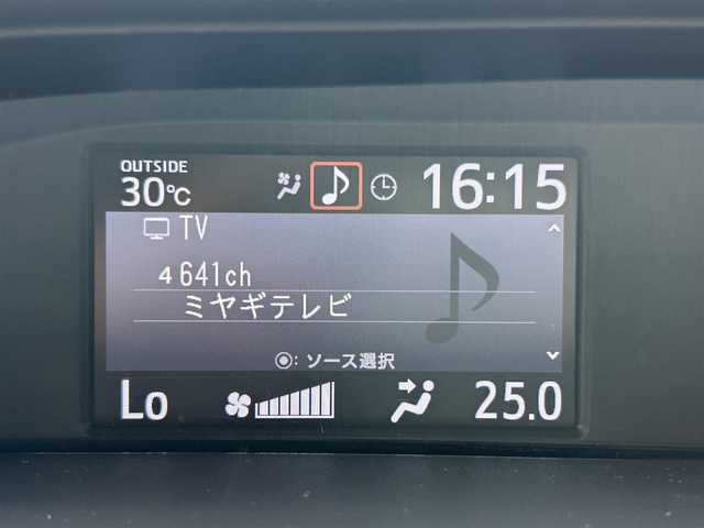 トヨタ ヴォクシー ZS 宮城県 2018(平30)年 5.5万km 黒 登録時走行距離　54656km/純正ナビ/CD/DVD/BT/TV/フリップダウンモニター/両側パワースライドドア/プリクラッシュセーフティ/クルーズコントロール/レーンキープアシスト/ETC2.0/バックカメラ/スマートキー/プッシュスタート/純正16インチAW/オートライト/ドアバイザー/ドアミラーウインカー