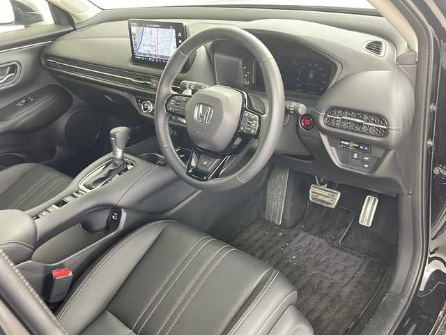 ホンダ ＺＲ－Ｖ Z 道央・札幌 2024(令6)年 0.4万km クリスタルブラックパール ・4WD/・寒冷地仕様/・純正ナビ&BT&USB&フルセグTV/・BOSEプレミアムサウンド/・マルチビューカメラシステム/・バックカメラ/・ホンダセンシング/・衝突軽減ブレーキ/・誤発進抑制機能/・後方誤発進抑制機能/・近距離衝突軽減ブレーキ/・歩行者事故低減ステアリング/・路外逸脱抑制機能/・渋滞追従機能付アダプティブクルーズコントロール/・車線維持支援システム/・トラフィックジャムアシスト/・先行車発進お知らせ機能/・標識認識機能/・ブラインドスポットインフォメーション/・パーキングセンサーシステム/・全席シートヒーター/・前席パワーシート/・D席シートメモリ/・レザーシート/・ステアリングヒーター/・パドルシフト/・置くだけ充電/・純正前方ドライブレコーダー/・ビルトインETC2.0/・LEDヘッドライト/・オートライト/・オートマチックハイビーム/・スマートキー/・スペアキー/・取扱説明書