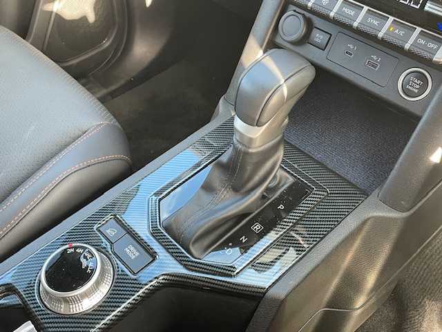 三菱 トライトン GSR 愛知県 2025(令7)年 0.9万km グレー ３０ｍｍリフトアップ　/モディファイドフェイスマスク　/ブルバー　/Ｍ２９スティンガー１７インチアルミホイール　/ＴＯＹＯオープンカントリーＲ／Ｔ新品タイヤ　/ナビ　/フルセグＴＶ　/全方位カメラ　/デジタルインナーミラー/スマートキー