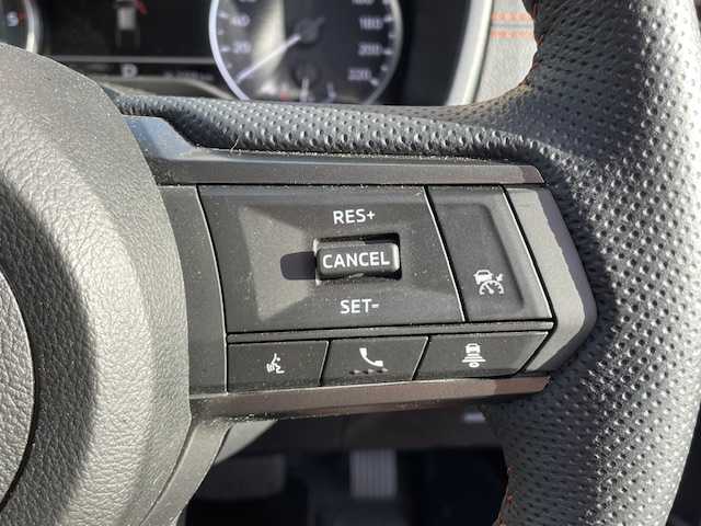 三菱 トライトン GSR 愛知県 2025(令7)年 0.9万km グレー ３０ｍｍリフトアップ　/モディファイドフェイスマスク　/ブルバー　/Ｍ２９スティンガー１７インチアルミホイール　/ＴＯＹＯオープンカントリーＲ／Ｔ新品タイヤ　/ナビ　/フルセグＴＶ　/全方位カメラ　/デジタルインナーミラー/スマートキー