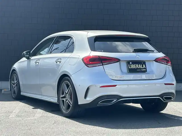 メルセデス・ベンツ Ａ２００ｄ AMGライン 埼玉県 2019(令1)年 2.2万km イリジウムシルバー 黒赤革シート　/パノラマルーフ　/レザーエクスクルーシブパッケージ　/アドバンスパッケージ　/ヘッドアップディスプレイ　/レーダーセーフティパッケージ　/全周囲カメラ　　/バックカメラ　/ドラレコ　/シートヒーター　/パドルシフト　/地デジTV　/ETC