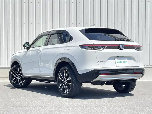 ホンダ ヴェゼル ハイブリッド e:HEV Z 群馬県 2021(令3)年 3.6万km プラチナホワイトパール ワンオーナー/純正SDナビ(VXM-215VFEi)/　フルセグTV/Bluetooth/FM/AM/USB/SD/パワーバックドア/衝突被害軽減ブレーキ/誤発進抑制機能/ブラインドスポットモニター/路外逸脱抑制機能/アダプティブクルーズコントロール/前後クリアランスソナー/パドルシフト/ビルトインETC2.0/前後ドライブレコーダー/バックカメラ/LEDヘッドライト/オートライト/ シートヒーター（運転席、助手席）/ステアリングヒーター/ハーフレザーシート/ステアリングスイッチ/純正フロアマット