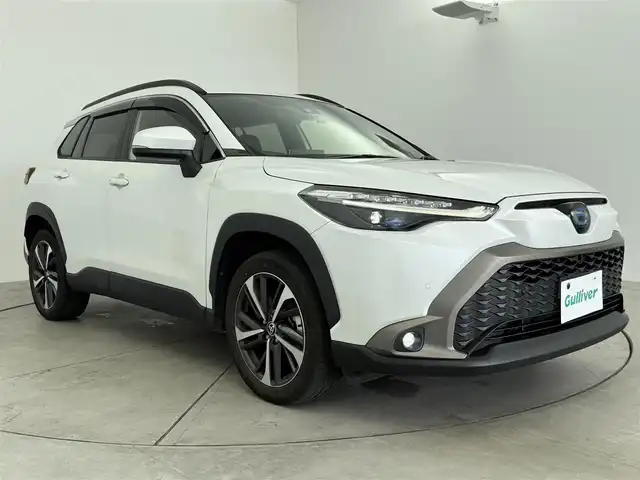 トヨタ カローラ クロス ハイブリッド Z 愛知県 2022(令4)年 5.8万km プラチナホワイトパールマイカ 純正9型DA(フルセグ、Bluetooth、AppleCarplay）/ETC/Bカメラ/ドラレコ前後/ACC/衝突軽減ブレーキ/レーンキープアシスト/オートハイビーム/LEDヘッドライト/パワーシート（D席）/パワーバックドア/シートヒーター（D+N)/ハーフレザーシート/ルーフレール/フォグライト/スマートキー/純正18インチAW/純正フロアマット/横滑り防止装置