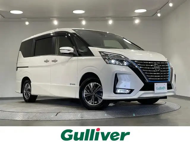 日産 セレナ e－パワー ハイウェイスター V 愛知県 2020(令2)年 7.8万km ブリリアントホワイトパール 純正１０インチナビ/アラウンドビューモニター/両側パワースライドドア/ハンズフリーオートスライドドア/フリップダウンモニター　/エマージェンシーブレーキ/ブラインドスポットモニター/車線逸脱警報/コーナーセンサー/クルーズコントロール/前後ドライブレコーダー/ビルトインＥＴＣ/アクセサリーソケット/LEDヘッドライト/ISOFIX/純正フロアマット/純正15インチアルミホイール