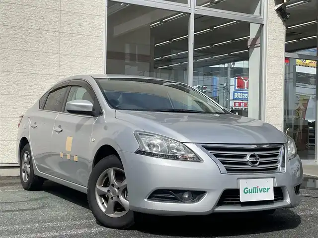 日産 シルフィ S 埼玉県 2019(平31)年 6.3万km ブリリアントシルバー /ワンオーナー//純正メモリナビ//フルセグTV//CD&Bluetooth//キーレス//ETC//社外キセノン//Wエアバッグ//ABS//横滑り防止装置//Fフォグランプ//ドアバイザー//社外15インチAW//新車時保証書//取扱説明書//ナビ取説//スペアキー