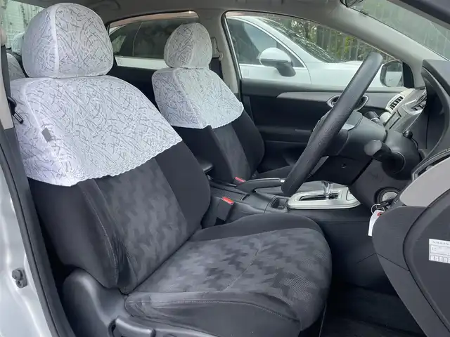 日産 シルフィ S 埼玉県 2019(平31)年 6.3万km ブリリアントシルバー /ワンオーナー//純正メモリナビ//フルセグTV//CD&Bluetooth//キーレス//ETC//社外キセノン//Wエアバッグ//ABS//横滑り防止装置//Fフォグランプ//ドアバイザー//社外15インチAW//新車時保証書//取扱説明書//ナビ取説//スペアキー