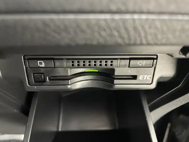 トヨタ アルファード 240S 福島県 2012(平24)年 10.6万km ブラック 社外ナビ/・フルセグ/CD/DVD/SD/MSV/BT/USB/・バックカメラ/・ETC/社外フリップダウンモニター/サンルーフ/社外ドライブレコーダー/両側パワースライドドア/オットマン/革巻きステアリング/・ステアリングスイッチ/・オートライト/・フォグランプ/プッシュスタート/・スマートキー/電動格納ミラー/・ウィンカーミラー/純正フロアマット/ドアバイザー