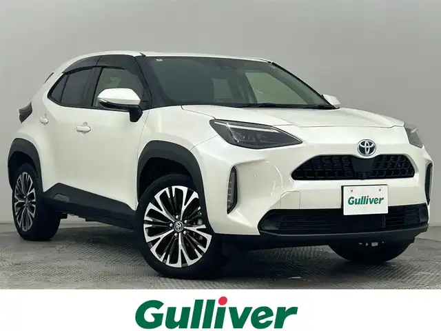 トヨタ ヤリスクロス ハイブリッド Z 道央・札幌 2022(令4)年 0.8万km ホワイトパールクリスタルシャイン ・４WD/・純正メモリナビ/・アラウンドビューモニター/・BT/USB/Miracast/・前後ドライブレコーダー/・ビルトインETC /・衝突軽減ブレーキ/・横滑り防止装置/・レーダークルーズコントロール/・レーンキープアシスト/・前後コーナーセンサー/・PCS/・PKSB/・RSA/・先行車発進告知/・オートブレーキホールド/・ドアバイザー/・LEDヘッドライト/・フォグ/・ヘッドライトレベライザー/・ミラーヒーター/・純正フロアマット/・ハーフレザーシート/・前席シートヒーター/・D席パワーシート/・保証書・取扱説明書