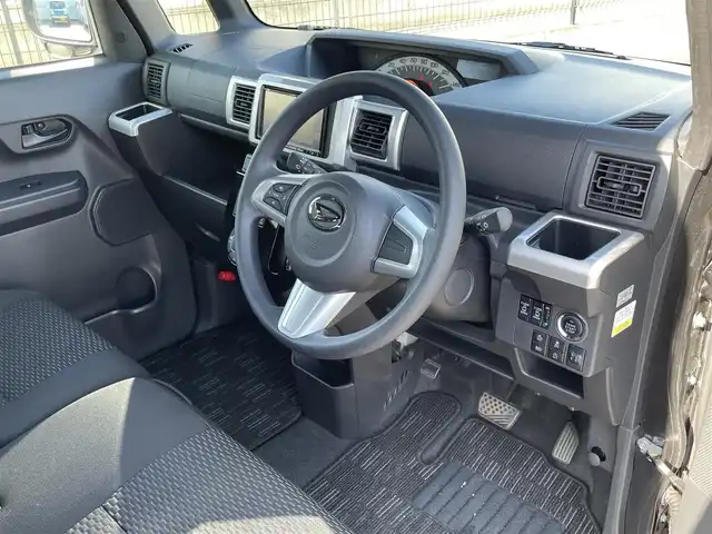 ダイハツ ウェイク L SA Ⅲ 山梨県 2018(平30)年 8.4万km ブラックマイカメタリック (株)IDOMが運営する【じしゃロン甲府店】の自社ローン専用車両になります。/こちらは現金またはオートローンご利用時の価格です。自社ローンご希望の方は別途その旨お申付け下さい/スマートアシストIII/衝突被害軽減ブレーキ/横滑り防止装置/アイドリングストップ/両側パワースライドドア/社外メモリーナビ（MDV-D305)/ワンセグTV/CD/SD/BTオーディオ/USB/バックカメラ/ステアリングリモコン/オートライト/オートマチックハイビーム/フォグランプ/新車時保証書/取扱説明書/ナビ取扱説明書