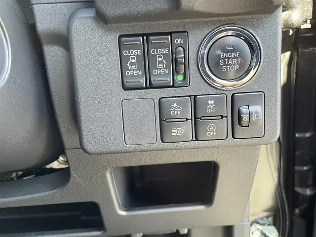 ダイハツ ウェイク L SA Ⅲ 山梨県 2018(平30)年 8.4万km ブラックマイカメタリック (株)IDOMが運営する【じしゃロン甲府店】の自社ローン専用車両になります。/こちらは現金またはオートローンご利用時の価格です。自社ローンご希望の方は別途その旨お申付け下さい/スマートアシストIII/衝突被害軽減ブレーキ/横滑り防止装置/アイドリングストップ/両側パワースライドドア/社外メモリーナビ（MDV-D305)/ワンセグTV/CD/SD/BTオーディオ/USB/バックカメラ/ステアリングリモコン/オートライト/オートマチックハイビーム/フォグランプ/新車時保証書/取扱説明書/ナビ取扱説明書