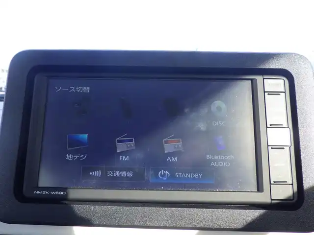 ダイハツ ムーヴ キャンバス ストライプス G 千葉県 2024(令6)年 0.5万km シャイニングホワイトパール/サンドベージュメタリック スマートアシストIII/エコアイドル/両側パワースライドドア/前席シートヒーター/純正メモリーナビ/地デジTV/【DVD/CD再生機能　Bluetooth接続】/バックカメラ/ステアリングスイッチ/LEDヘッドライト/フォグライト/コーナーセンサー/サイド/カーテンエアバッグ/キーフリーシステム