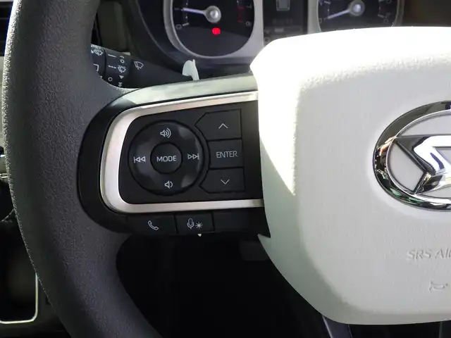 ダイハツ ムーヴ キャンバス ストライプス G 千葉県 2024(令6)年 0.5万km シャイニングホワイトパール/サンドベージュメタリック スマートアシストIII/エコアイドル/両側パワースライドドア/前席シートヒーター/純正メモリーナビ/地デジTV/【DVD/CD再生機能　Bluetooth接続】/バックカメラ/ステアリングスイッチ/LEDヘッドライト/フォグライト/コーナーセンサー/サイド/カーテンエアバッグ/キーフリーシステム