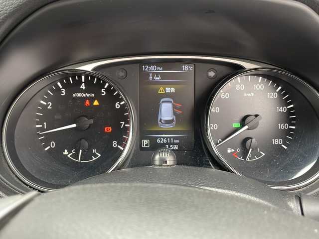 日産 エクストレイル 20X エマージェンシーブレーキ 香川県 2017(平29)年 6.3万km ブリリアントホワイトパール 純正7インチSDナビ/→フルセグ/CD/DVD/Bluetooth/AUX/バックカメラ/ハーフレザーシート/前席シートヒーター/エマージェンシーブレーキ/車線逸脱警報/踏み間違い防止アシスト/横滑り防止装置/LEDオートハイビーム/前後コーナーセンサー/純正17インチアルミ/革巻きステアリング/ステアリングリモコン/ビルトインETC/前方ドライブレコーダー/純正フロアマット/プッシュスタート/スマートキー/アイドリングストップ