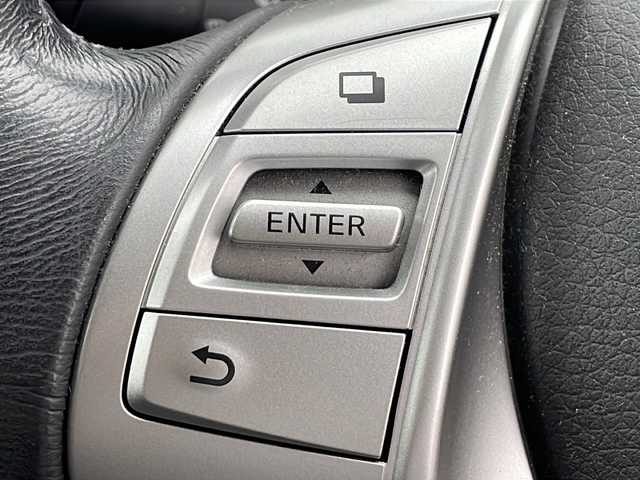 日産 エクストレイル 20X エマージェンシーブレーキ 香川県 2017(平29)年 6.3万km ブリリアントホワイトパール 純正7インチSDナビ/→フルセグ/CD/DVD/Bluetooth/AUX/バックカメラ/ハーフレザーシート/前席シートヒーター/エマージェンシーブレーキ/車線逸脱警報/踏み間違い防止アシスト/横滑り防止装置/LEDオートハイビーム/前後コーナーセンサー/純正17インチアルミ/革巻きステアリング/ステアリングリモコン/ビルトインETC/前方ドライブレコーダー/純正フロアマット/プッシュスタート/スマートキー/アイドリングストップ