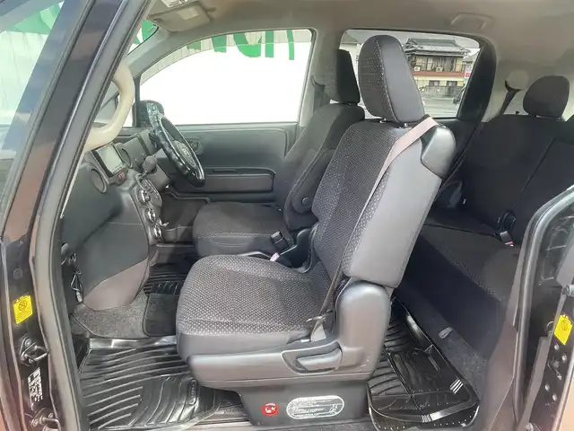 トヨタ スペイド F 三重県 2013(平25)年 3.4万km ダークバイオレットマイカメタリック 社外メモリナビ/助手席パワースライドドア/ハロゲンヘッドライト/ボディ同色電動格納ドアミラー/プライバシーガラス/リアウィンドウデフォッガー/SRSエアバック（運転席/助手席）/マニュアルエアコン/175/65R15タイヤ/　＊15インチフルホイールキャップ/リモコンキー