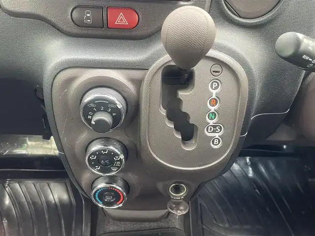 トヨタ スペイド F 三重県 2013(平25)年 3.4万km ダークバイオレットマイカメタリック 社外メモリナビ/助手席パワースライドドア/ハロゲンヘッドライト/ボディ同色電動格納ドアミラー/プライバシーガラス/リアウィンドウデフォッガー/SRSエアバック（運転席/助手席）/マニュアルエアコン/175/65R15タイヤ/　＊15インチフルホイールキャップ/リモコンキー