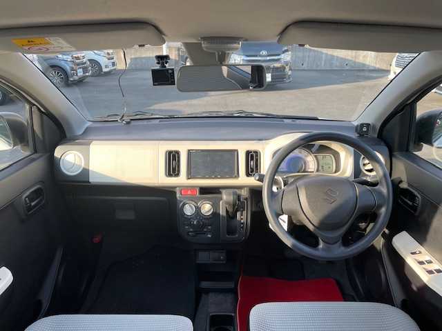 スズキ アルト L 静岡県 2018(平30)年 2.8万km スペリアホワイト ●社外ナビ/（ワンセグ/CD/AUX）/(CN-E2042)/●バックカメラ/●レーダーブレーキサポート/●前後コーナーセンサー/●アイドリングストップ/●運転席シートヒーター/●LEDヘッドライト/●純正フロアマット/●前方ドライブレコーダー/●ISOFIX/●レベライザー/●純正ホイールカバー/●ダブルSRS+ABS