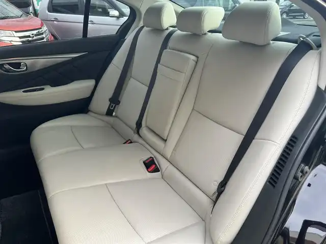 日産 スカイライン ハイブリッド 350GT typeSP クールエクスクルーシブ 山口県 2016(平28)年 4.6万km ガーネットブラック 純正メモリーナビ＆フルセグTV/＆アラウンドビューカメラ/純正フロアマット/純正ドアバイザー/純正フォグランプ/純正LEDオートライト/純正19インチアルミ/インテリジェントセーフティ/BOSEサウンドシステム/フロントパワーシート/　＆シートヒーター/ビルトインETC