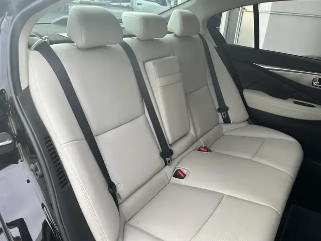 日産 スカイライン ハイブリッド 350GT typeSP クールエクスクルーシブ 山口県 2016(平28)年 4.6万km ガーネットブラック 純正メモリーナビ＆フルセグTV/＆アラウンドビューカメラ/純正フロアマット/純正ドアバイザー/純正フォグランプ/純正LEDオートライト/純正19インチアルミ/インテリジェントセーフティ/BOSEサウンドシステム/フロントパワーシート/　＆シートヒーター/ビルトインETC