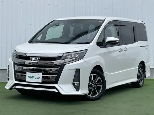 トヨタ ノア Si ダブルバイビー 香川県 2018(平30)年 6.1万km ホワイトパールクリスタルシャイン 純正９インチナビ（ＮＳＺＴ－Ｙ６６Ｔ）/バックカメラ/フルセグＴＶ/両側パワースライドドア/トヨタセーフティセンス/クルーズコントロール/ハーフレザー/ＬＥＤオートライト/ビルトインＥＴＣ/純正アルミ