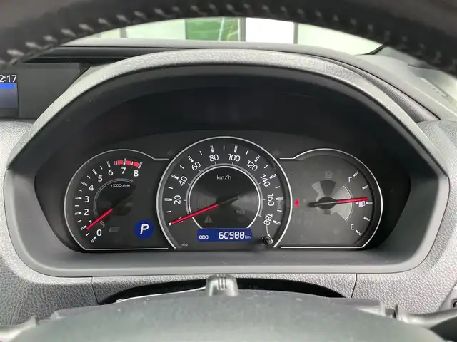 トヨタ ノア Si ダブルバイビー 香川県 2018(平30)年 6.1万km ホワイトパールクリスタルシャイン 純正９インチナビ（ＮＳＺＴ－Ｙ６６Ｔ）/バックカメラ/フルセグＴＶ/両側パワースライドドア/トヨタセーフティセンス/クルーズコントロール/ハーフレザー/ＬＥＤオートライト/ビルトインＥＴＣ/純正アルミ