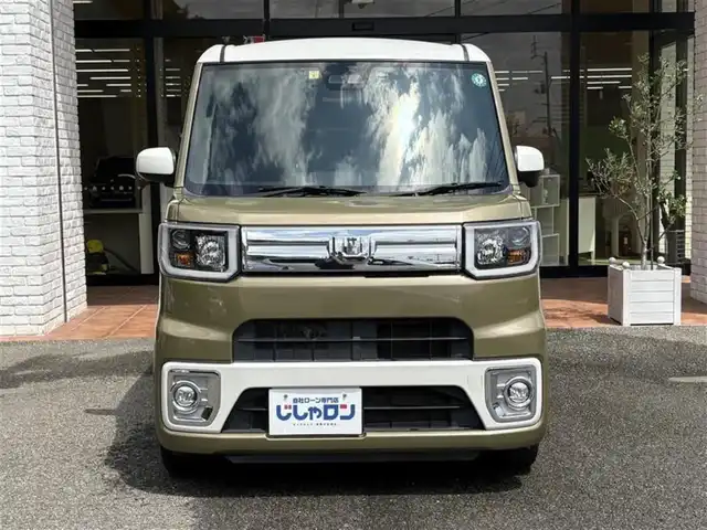 ダイハツ ウェイク G ターボ　レジャーエディション SA Ⅲ 高知県 2018(平30)年 9万km パールホワイトⅢ /オフビートカーキM (株)IDOMが運営する【じしゃロン高知店】の自社ローン専用車両になります。こちらは現金またはオートローンご利用時の価格です。自社ローンご希望の方は別途その旨お申付け下さい
