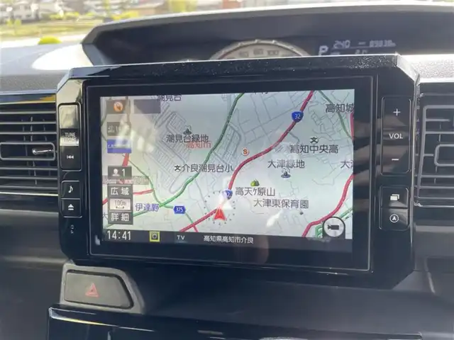 ダイハツ ウェイク G ターボ　レジャーエディション SA Ⅲ 高知県 2018(平30)年 9万km パールホワイトⅢ /オフビートカーキM (株)IDOMが運営する【じしゃロン高知店】の自社ローン専用車両になります。こちらは現金またはオートローンご利用時の価格です。自社ローンご希望の方は別途その旨お申付け下さい