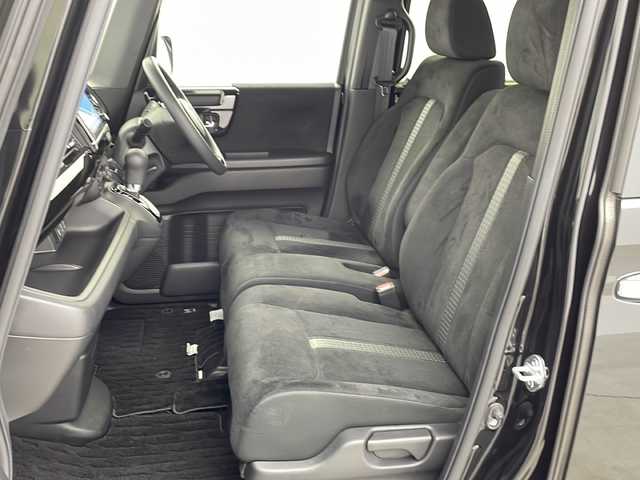 ホンダ Ｎ ＢＯＸ カスタム L 鹿児島県 2022(令4)年 2.8万km クリスタルブラックパール ホンダセンシング/純正9型プレミアムインターナビ/Bluetooth DVD再生可/フルセグTV/バックカメラ/片側電動スライドドア/純正前方ドライブレコーダー/ETC/レーダークルーズコントロール/前席シートヒーター/LEDヘッドライト/フォグライト /オートライトコントロール/後席ロールサンシェード /ステアリングスイッチ/レーンキープアシスト /純正14インチアルミホール/スマートキー/エンジンプッシュスタート/純正フロアマット/保証書